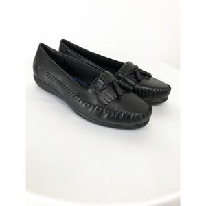 Dr Scholl’s Black Leather Kiltie Tassel Loafers 6.5W.